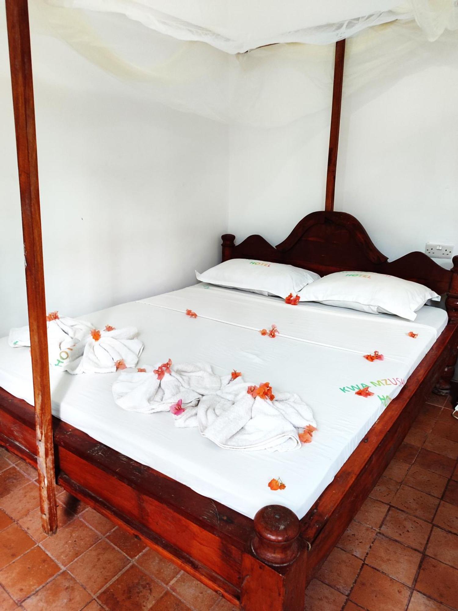 Homeland Swahili Lodge Nungwi Backpacker Apartments Budget Extérieur photo